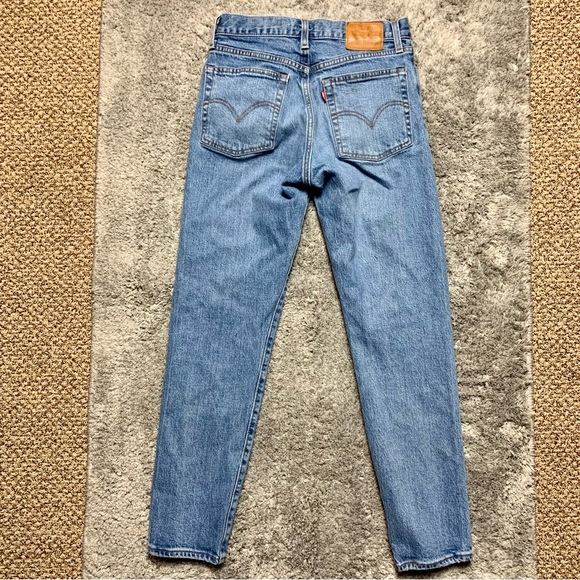 Levi's Wedgie Medium Wash Jeans - Picture 2 of 8